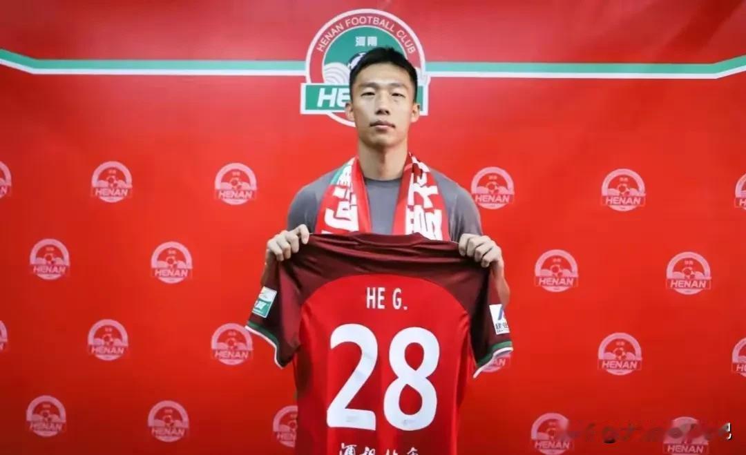 恭喜建业又添两员大将！
夏季窗口期，为了补强，杨晨没闲着，这不建业队队连续官宣两