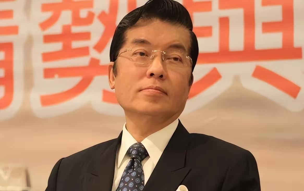 刚看了下
张荣恭被提名副主席，
本来大家觉得就是个常规人事变动，没想到他上来直接