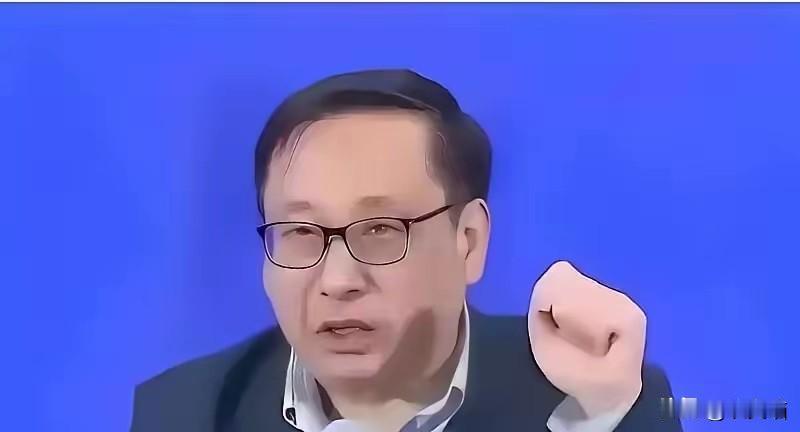 刚去查了一下陈广源的底。
不查不知道，一查吓一跳。
原来那个拿下爱国主义教育基地