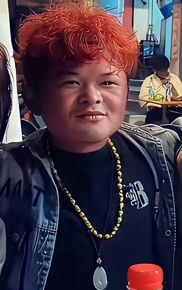 小马云要当爸爸了18岁就当爹了？记得还是个小朋友？这形象