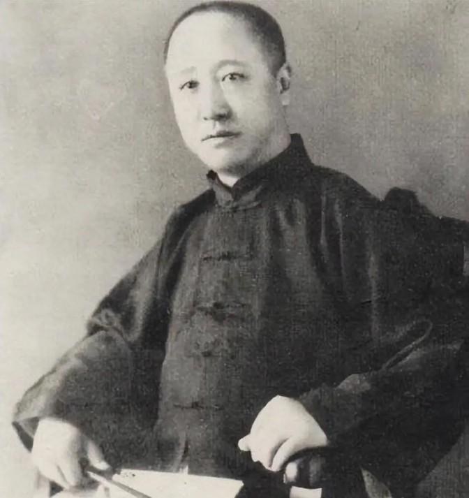 1950年，28岁就退休在家的清朝摄政王载沣，晚年以90万斤小米的价格卖掉了曾经