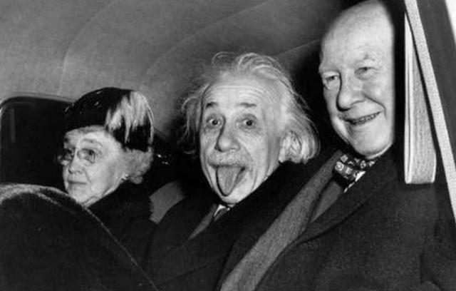 1911年，爱因斯坦爱上了表姐，疯狂的他连孩子都不要了，还用诺贝尔奖金做诱饵，成