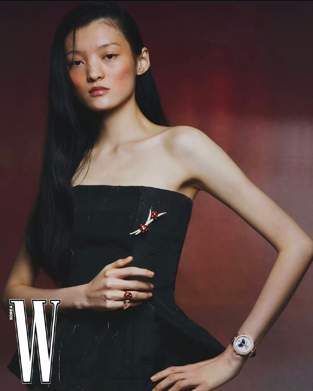 W KOREA February 2025.2月刊. Van Cleef & A