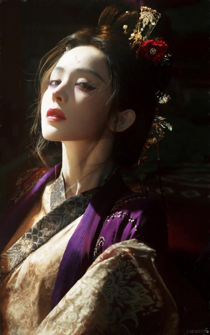 夏弃疾娜扎一个神厨一个神图 夏弃疾娜扎真的赢麻了，一个神厨懂镜头懂质感，一个神图