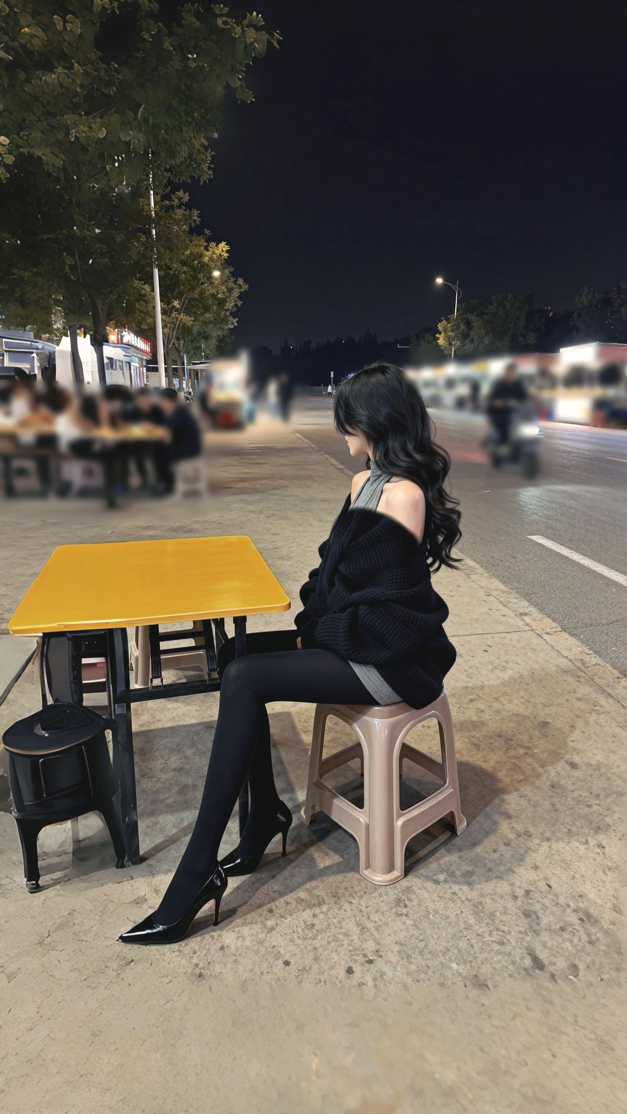 你老公说要给你全世界 那我们这些人怎么办 我们住哪