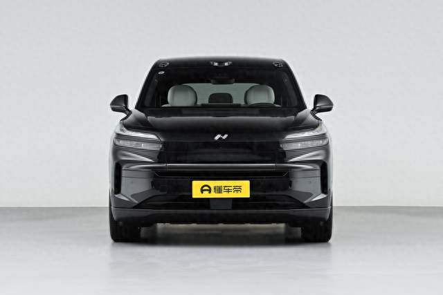 双舱小房车，乐道L80如何用"分仓"思路适配全家人爱好？