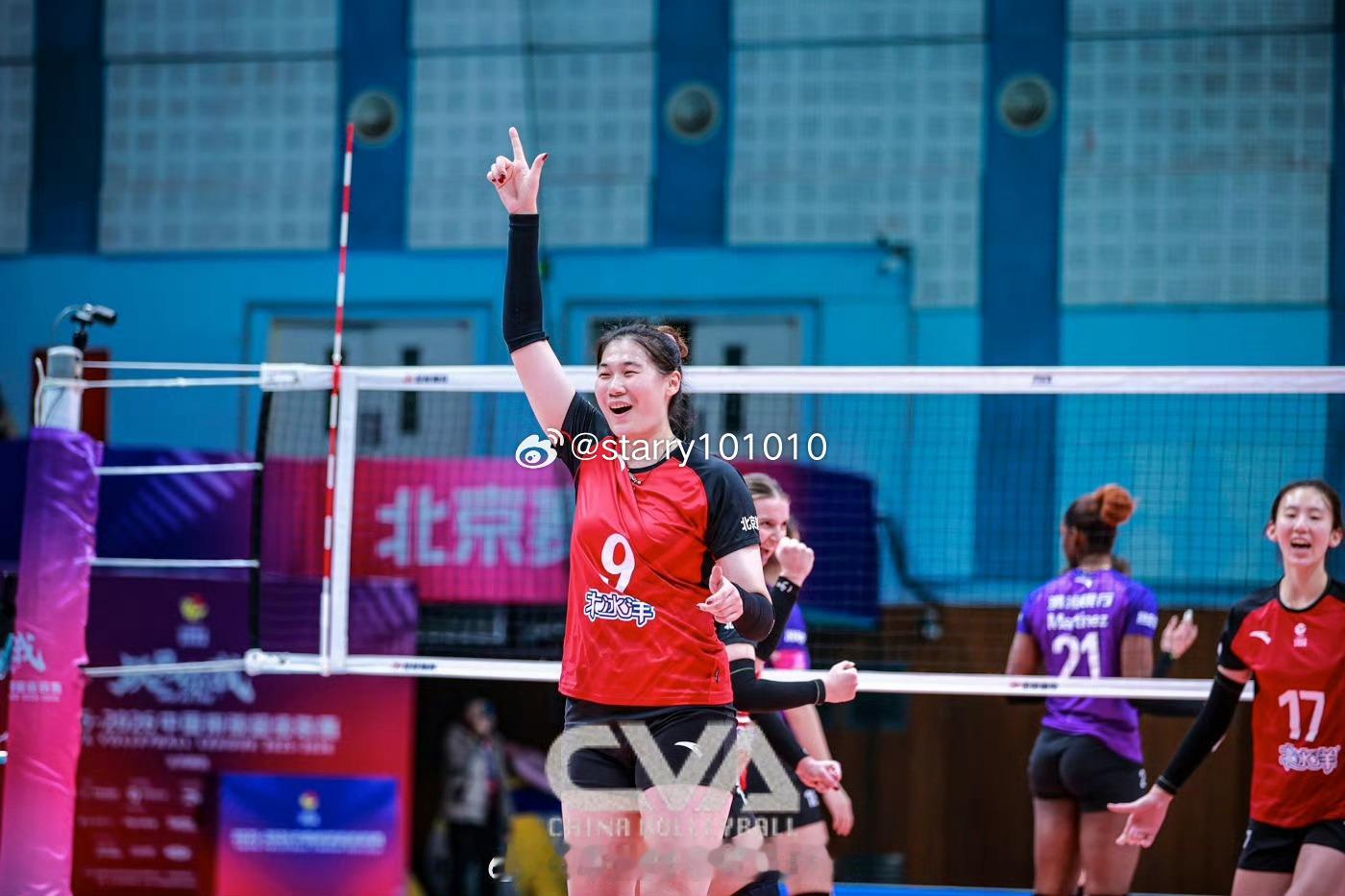 夏思佳5拦，金佳宝5拦，王云蕗4发中国排球超级联赛女排