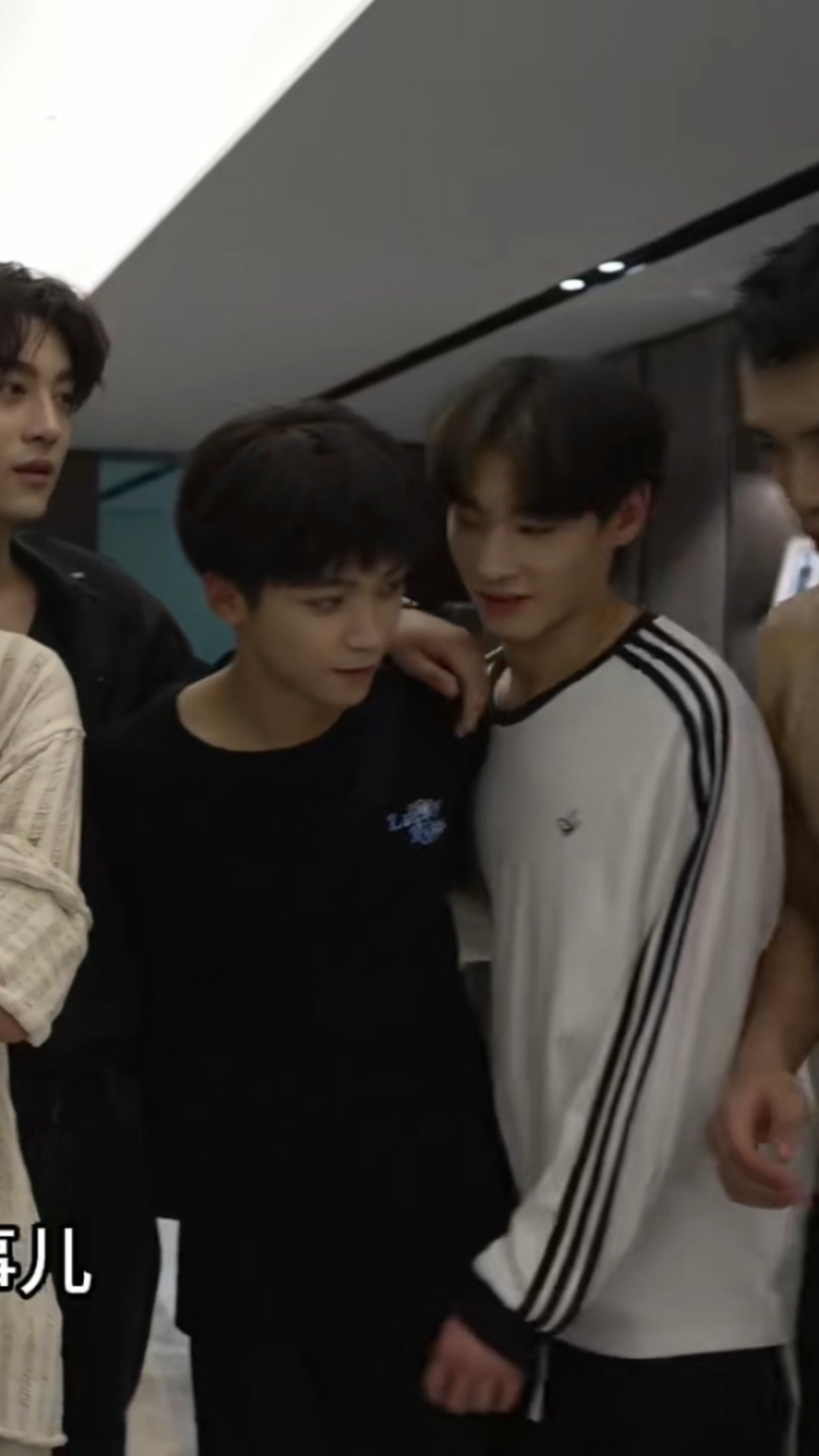 早就发现这个骏骏对郑朋伺机而动 ​​​