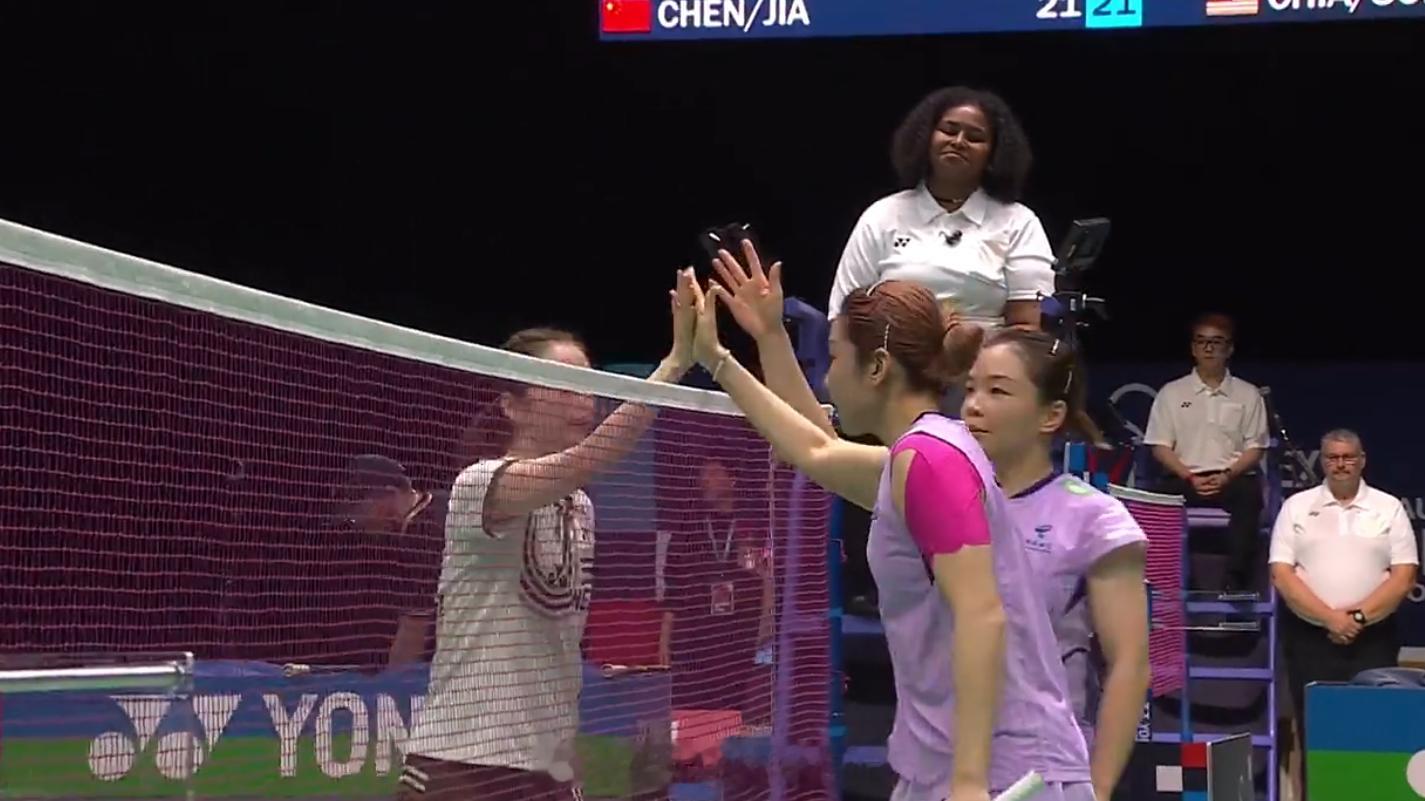 女双 1/8赛 广上瑠依 保原彩夏 19-21 16-21 陈清晨 贾一凡恭喜凡