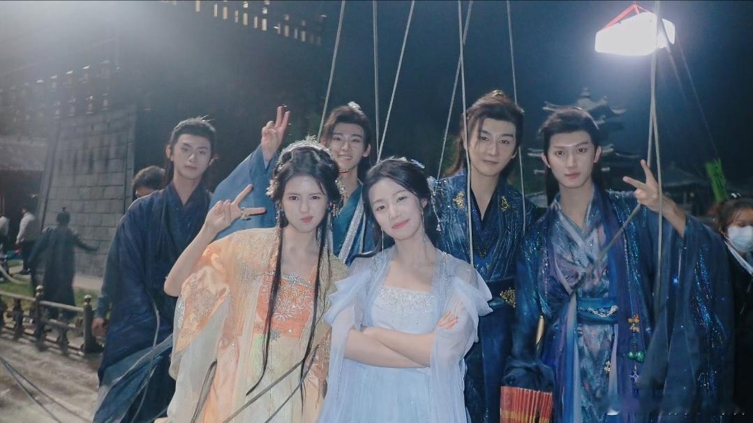 入青云剧如其名平步青云纪意cp后劲太大了，这两天把对手戏反复盘包浆，导演太会拍了