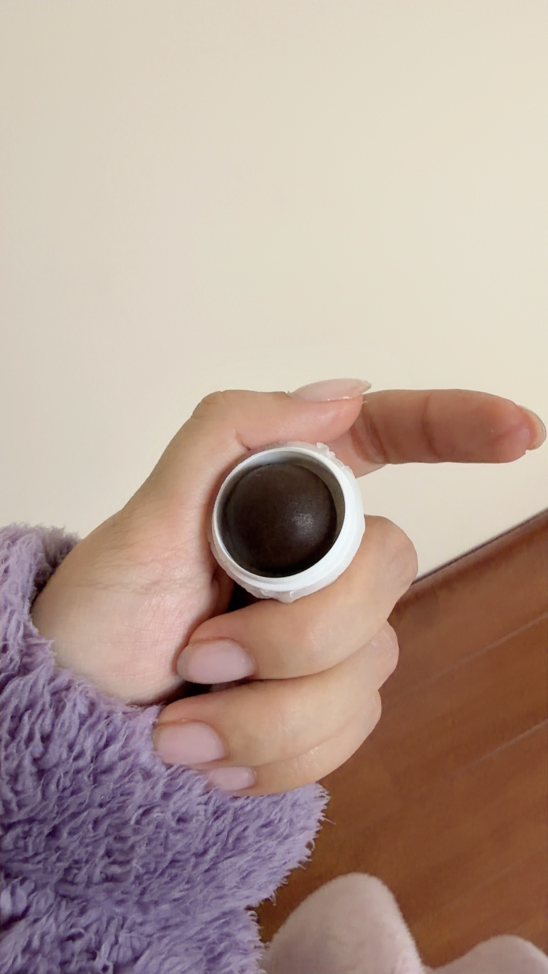 这两天咳嗽😷，买了个止咳药，以为是小药丸的那种💊没想到这么大………？？比古装