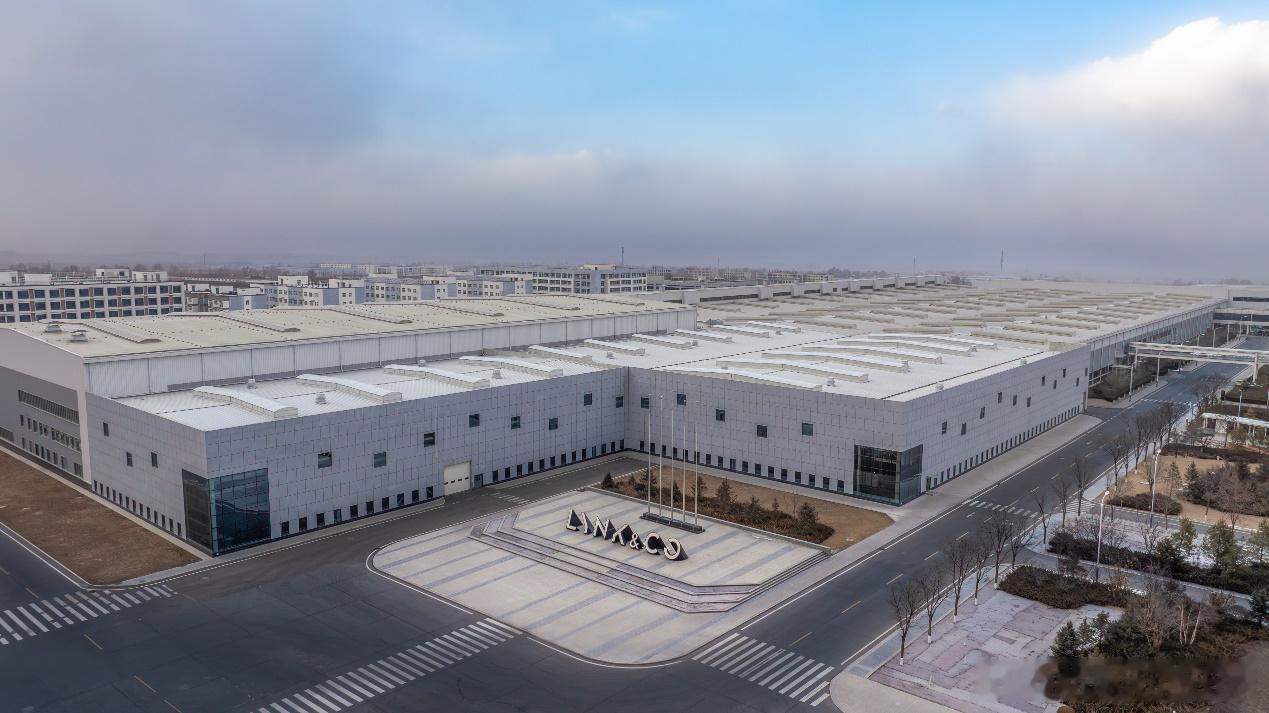 2017年，领克张家口工厂落成，这里主要生产领克02、领克03、领克03+。今年