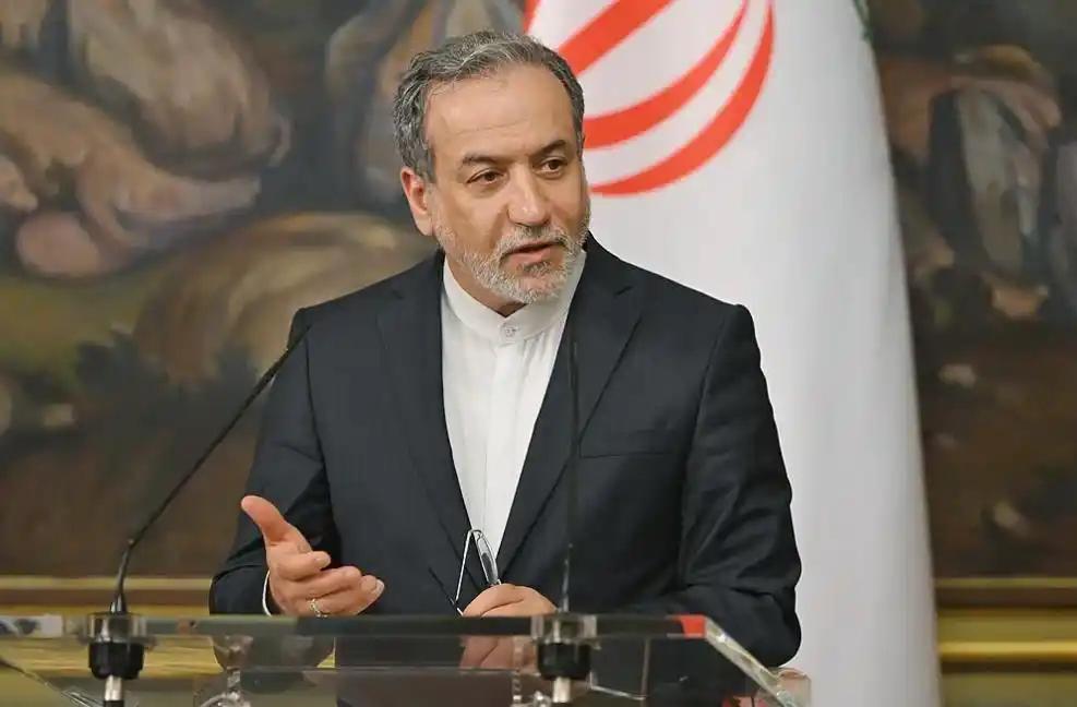 伊朗外长：伊方从未提出停火与谈判请求 双方说法截然对立
          伊朗