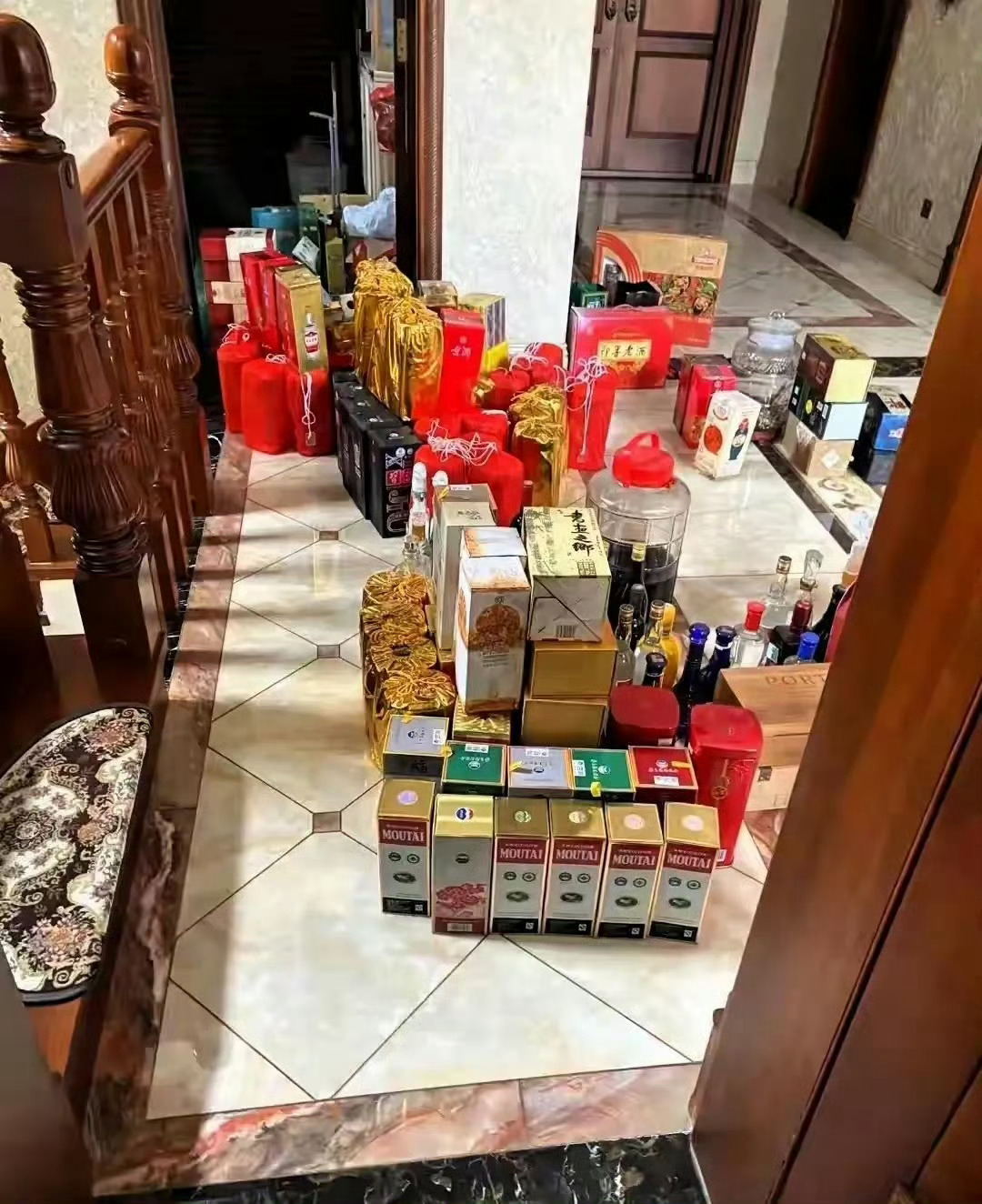 我见过送礼送的最豪横的！ 