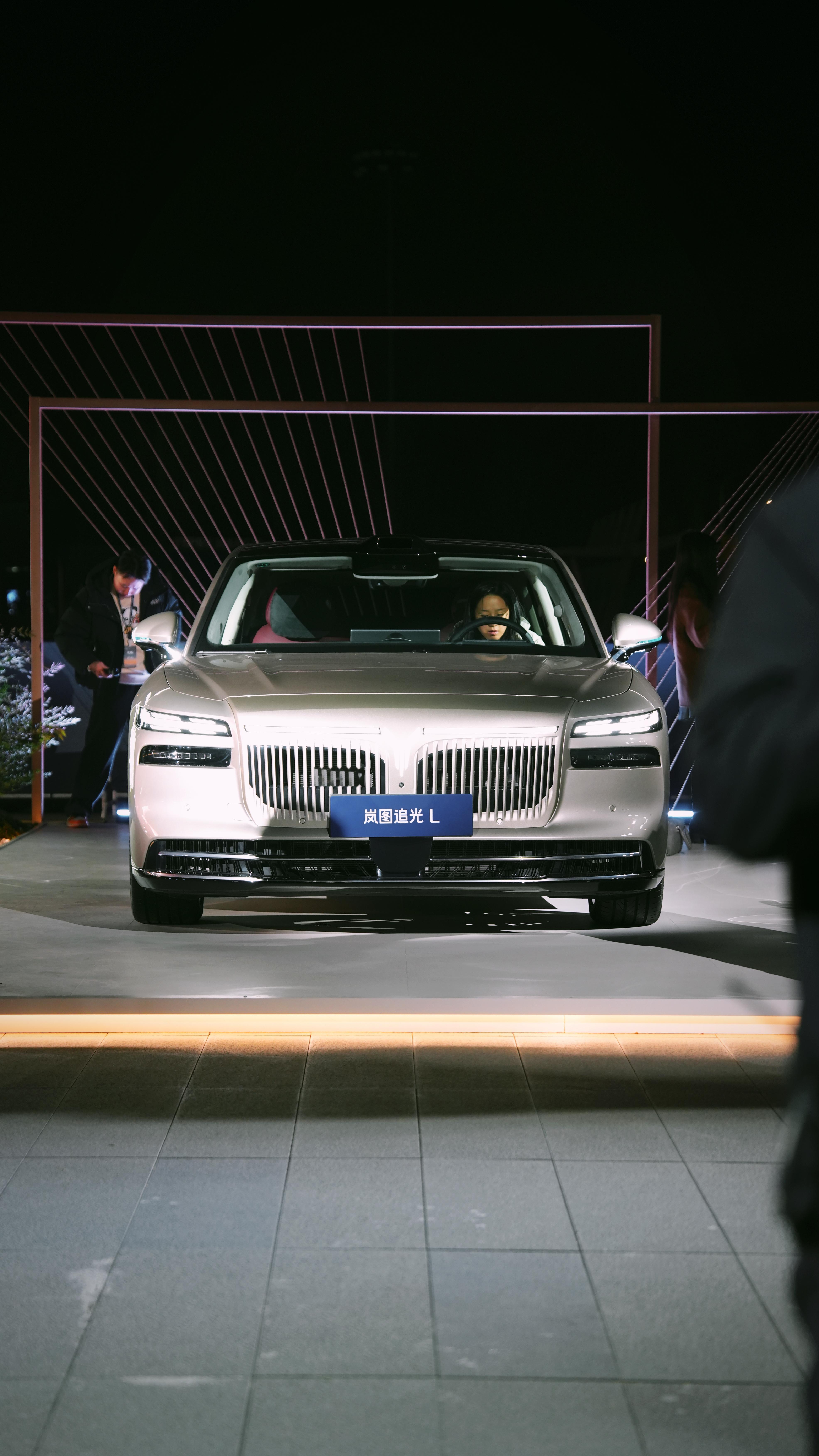 怎么样，岚图的追光L，我感觉商务车市场，要变了