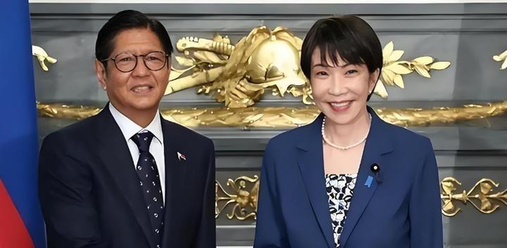 日本和菲律宾最近在东京演了一出令人啼笑皆非的闹剧。两个地理上毫不接壤、中间还隔着