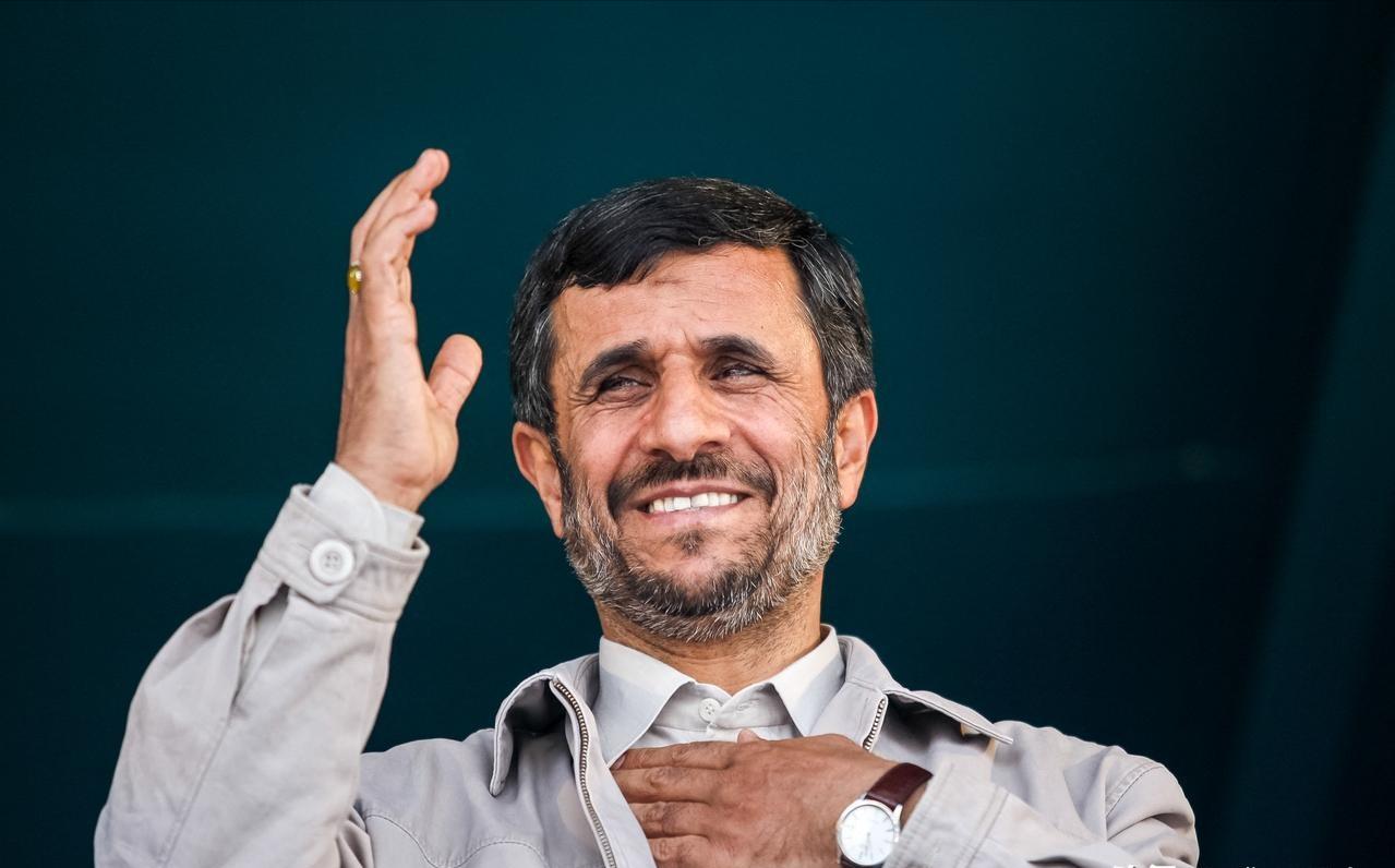 3月5日，伊朗前总统内贾德“死而复生”的细节被俄媒披露，美以的导弹击中他身边10