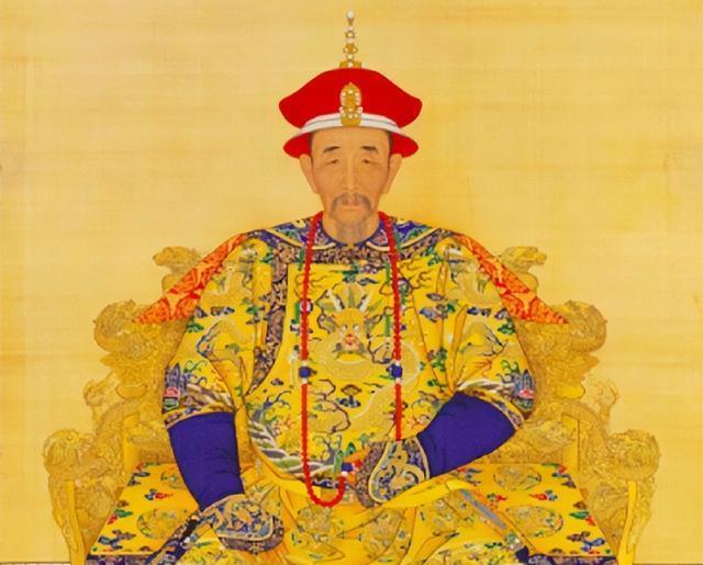 火耗归公是什么意思，雍正为什么要大力推行火耗归公？

多征的这一两，究竟进了谁的