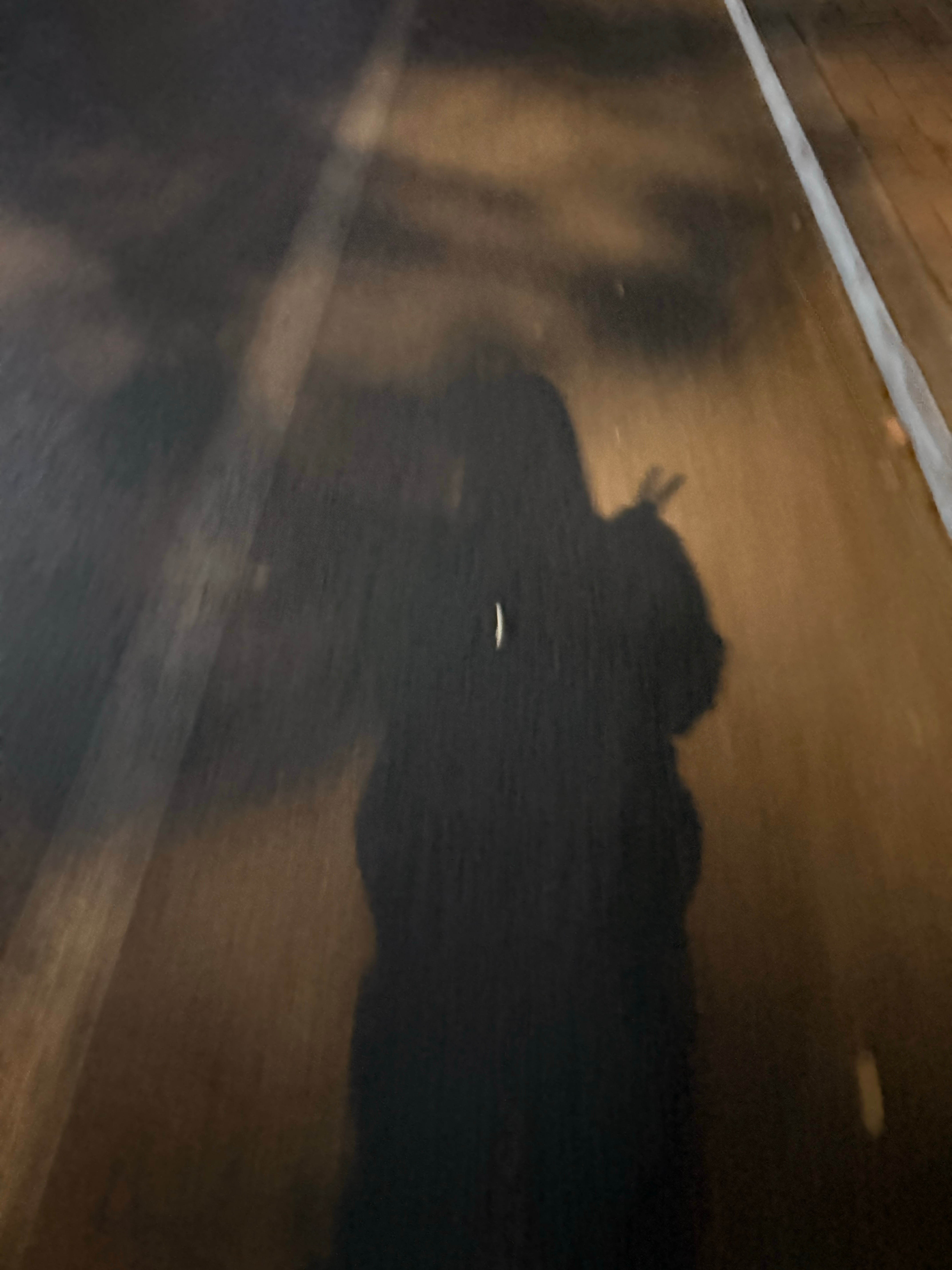 互关们，你们的铁粉都在吗？可以理理我吗？我需要你们…互动……[淡淡的] ​​​