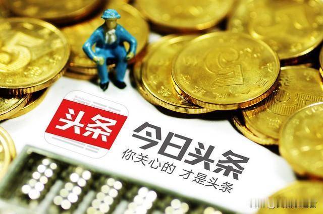 抱着试试看的心态，我写了几篇文章参加“全民写作大赛”，还认真评论了十几篇文章。没