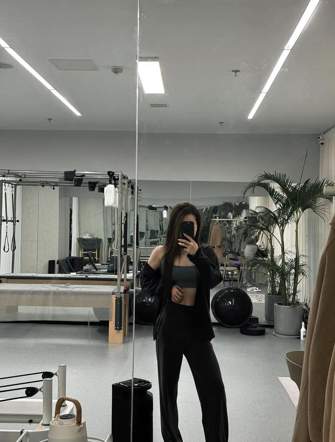 我目前的愿望：不生病 不失眠 不生气 平和健康 就这样淡淡的但是很顺的生活着