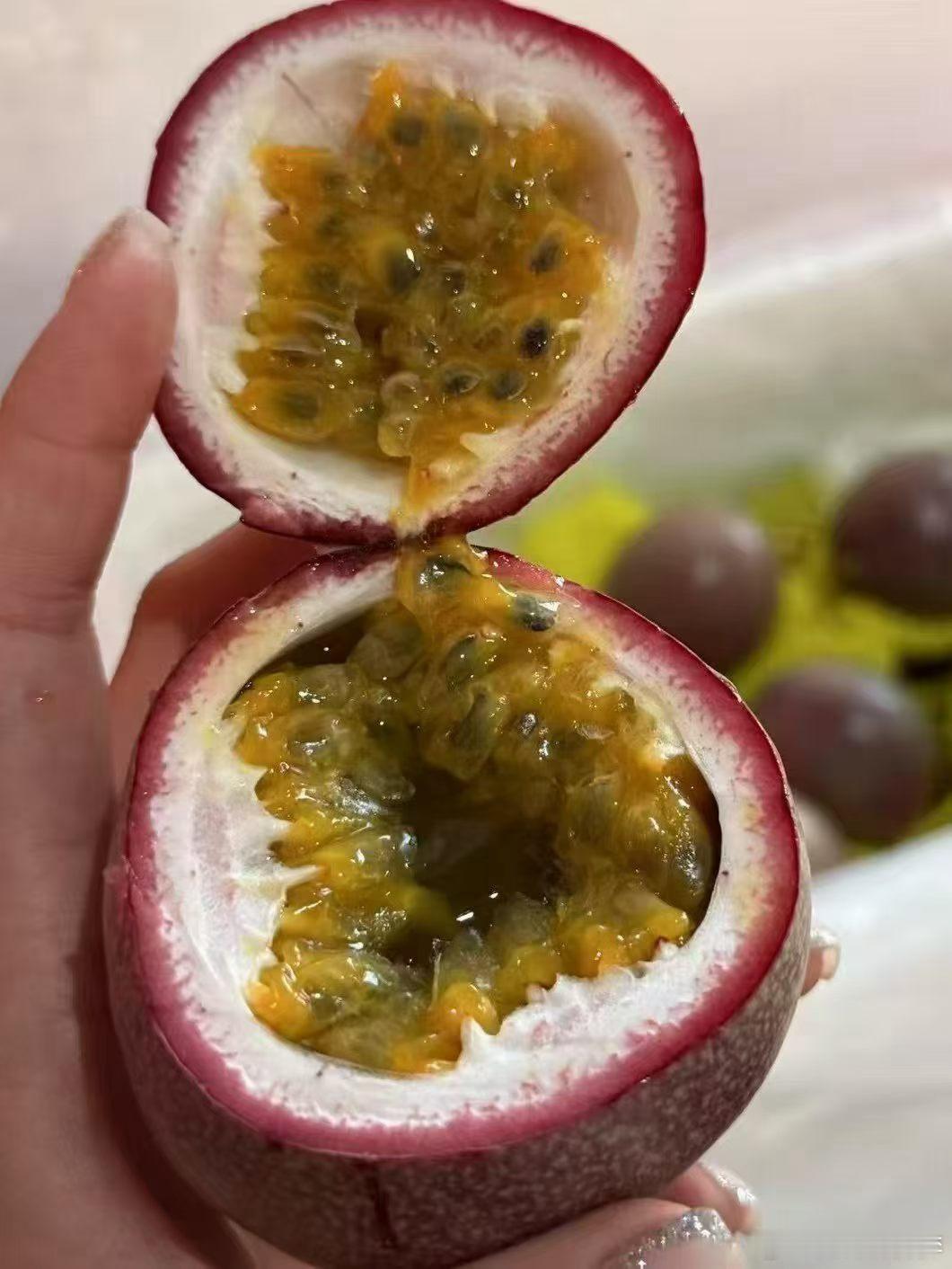 我是拒绝不了任何一款百香果的。 ​​​