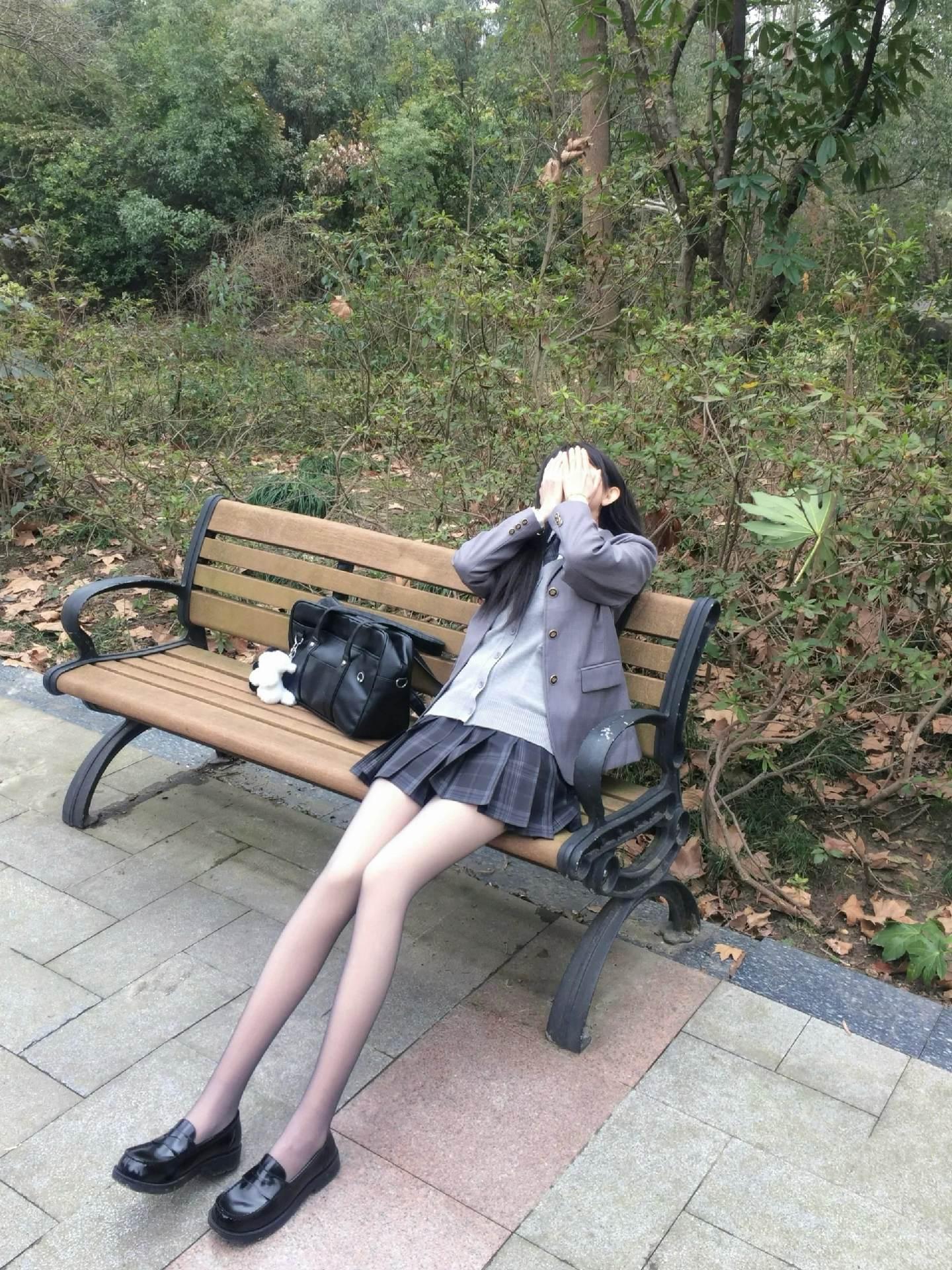 溜溜弯。