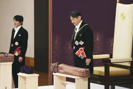 日本皇储一句“我也有血有肉”“没有男女之分”，把皇室那点家事全抖出来了。
这话搁