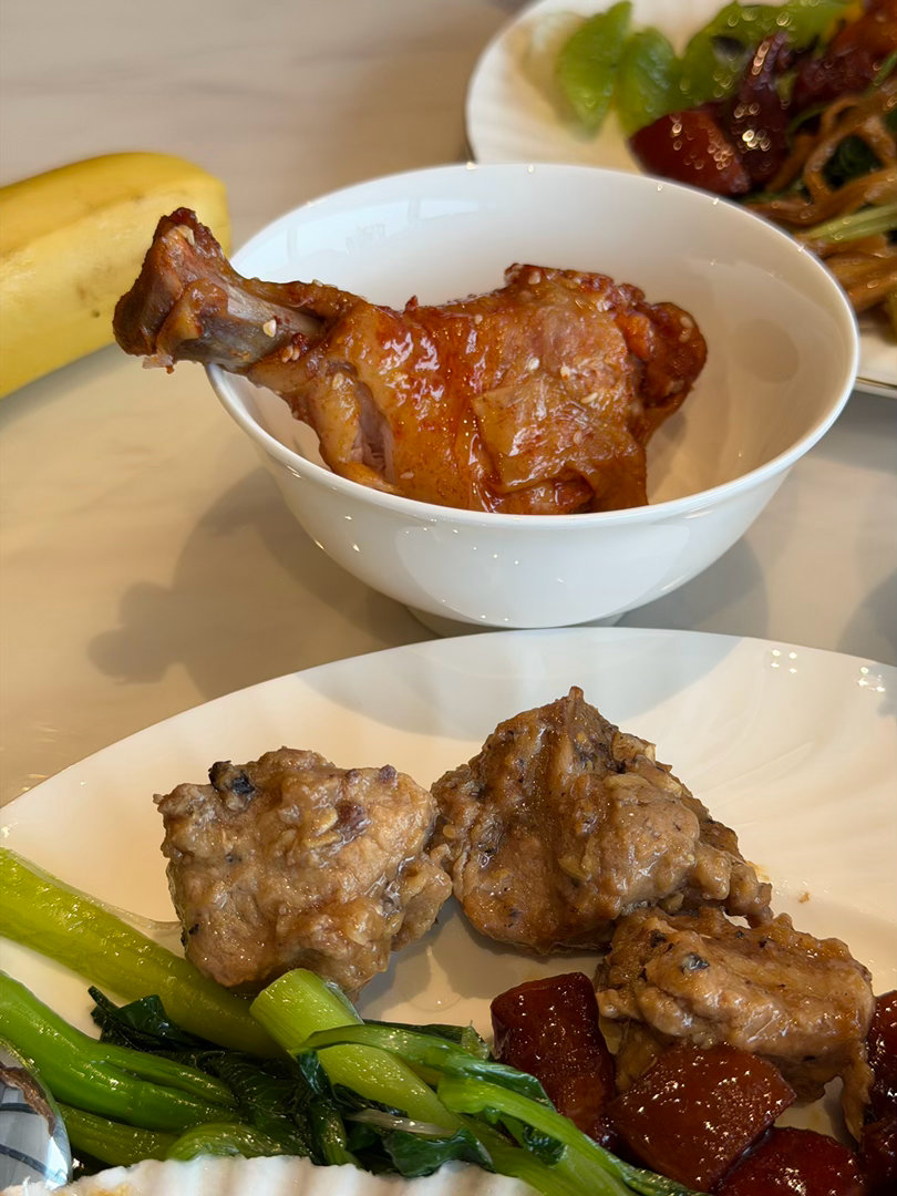 大家瞅瞅，比亚迪赛车场这个食堂餐如何方程豹