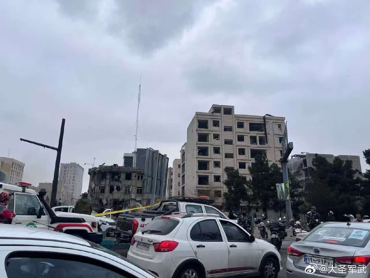 伊朗首都德黑兰交警警察局被炸。伊朗伊朗美以伊最新局势