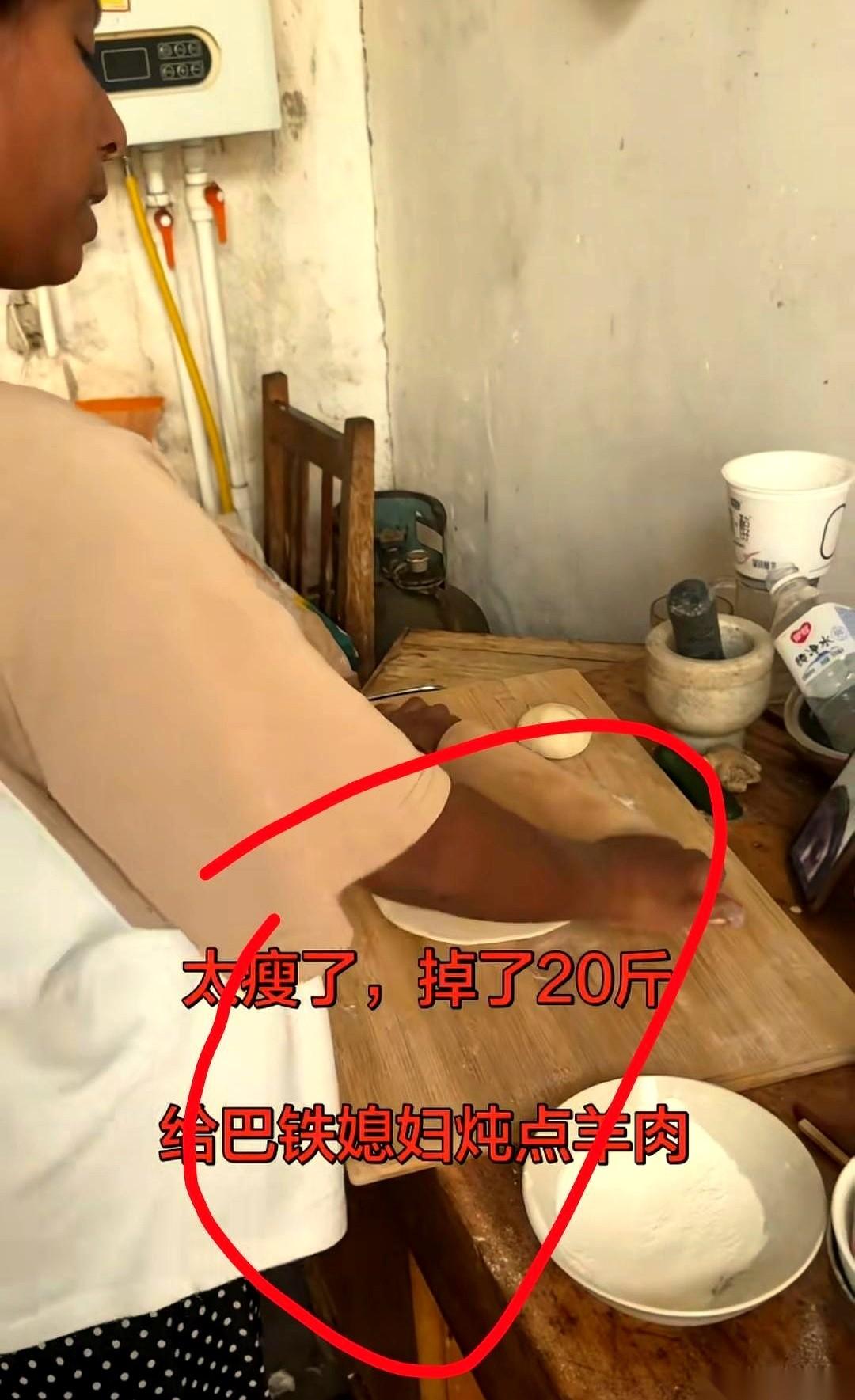 刷到山东小涛和他巴基斯坦媳妇的视频，真给我看愣了。
小涛带怀孕四个月的媳妇去上海