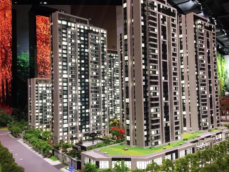 房地产政策调控新信号出现，南京有二手房东连夜跳价 100 万
所以，挂牌价跳价1