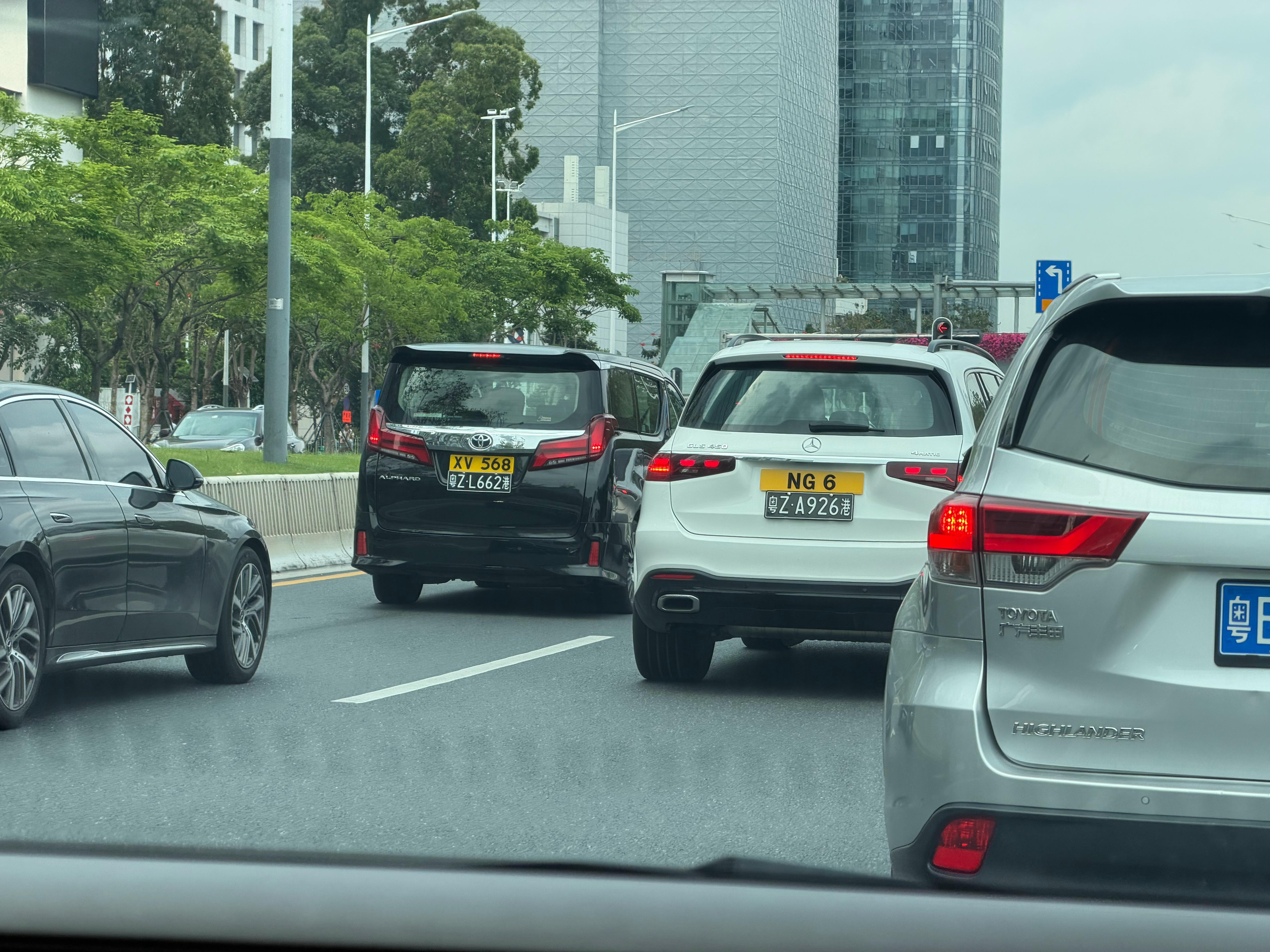 第一次见右舵的GLS 深圳·南山区科技园