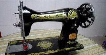 在这个快节奏、高压力的城市生活中，许多年轻人渴望着离开喧嚣，回归宁静的乡村老家，