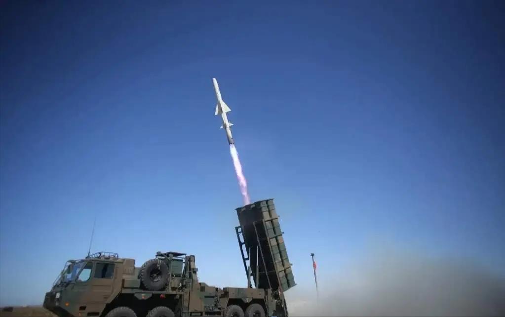 如果中日撕破脸，日本的第一枪不会打在北京，也不会打在上海，而是会瞄准中国的卫星。