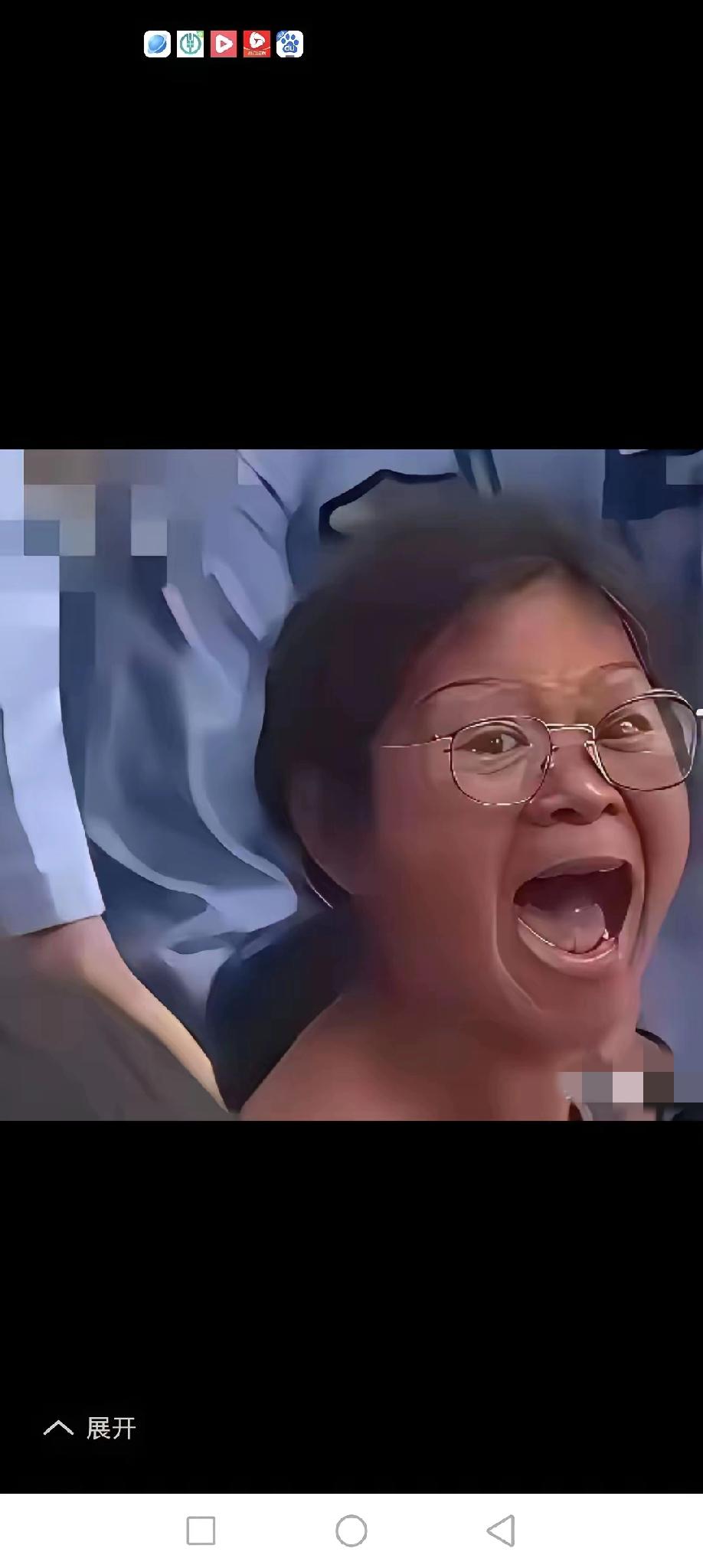 上海大师赛莽人谢姓女士已经以最快的速度火遍全网，动作，表情，堪比大猩猩。

比赛