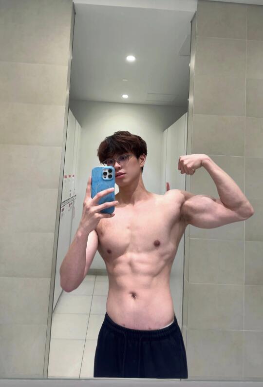 180/80kg 薄肌