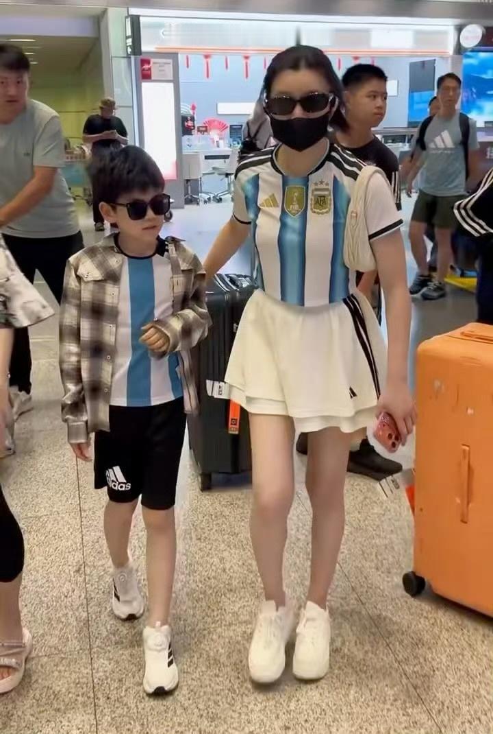 陈妍希把体面两个字写明白了陈晓陈妍希婚姻散了但对孩子的责任没散陈妍希综艺首度分享