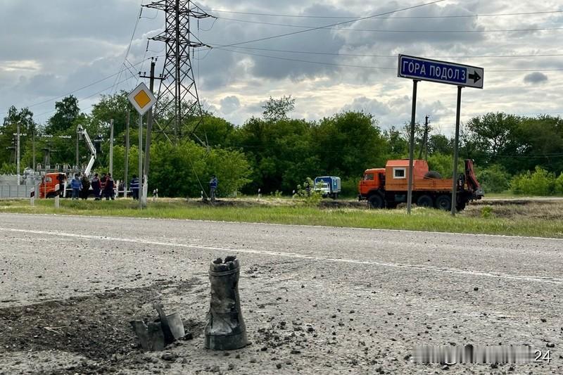 乌军夜间对别尔哥罗德进行大规模炮击 俄媒报道，1月25日别尔哥罗德州州长维亚切斯