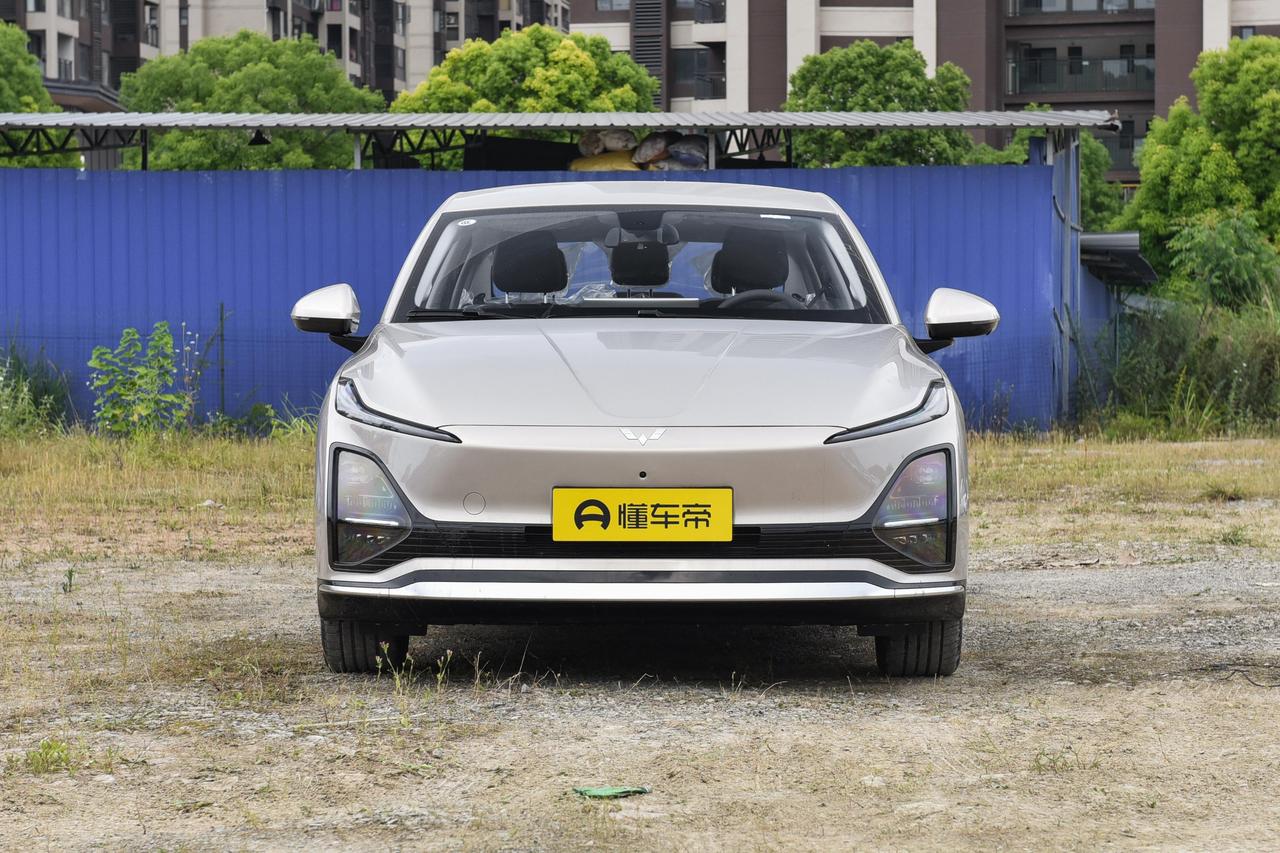 8-10万国产新能源轿车盘点：年轻人第一台电车，闭眼代步不踩坑
对于预算卡在8到