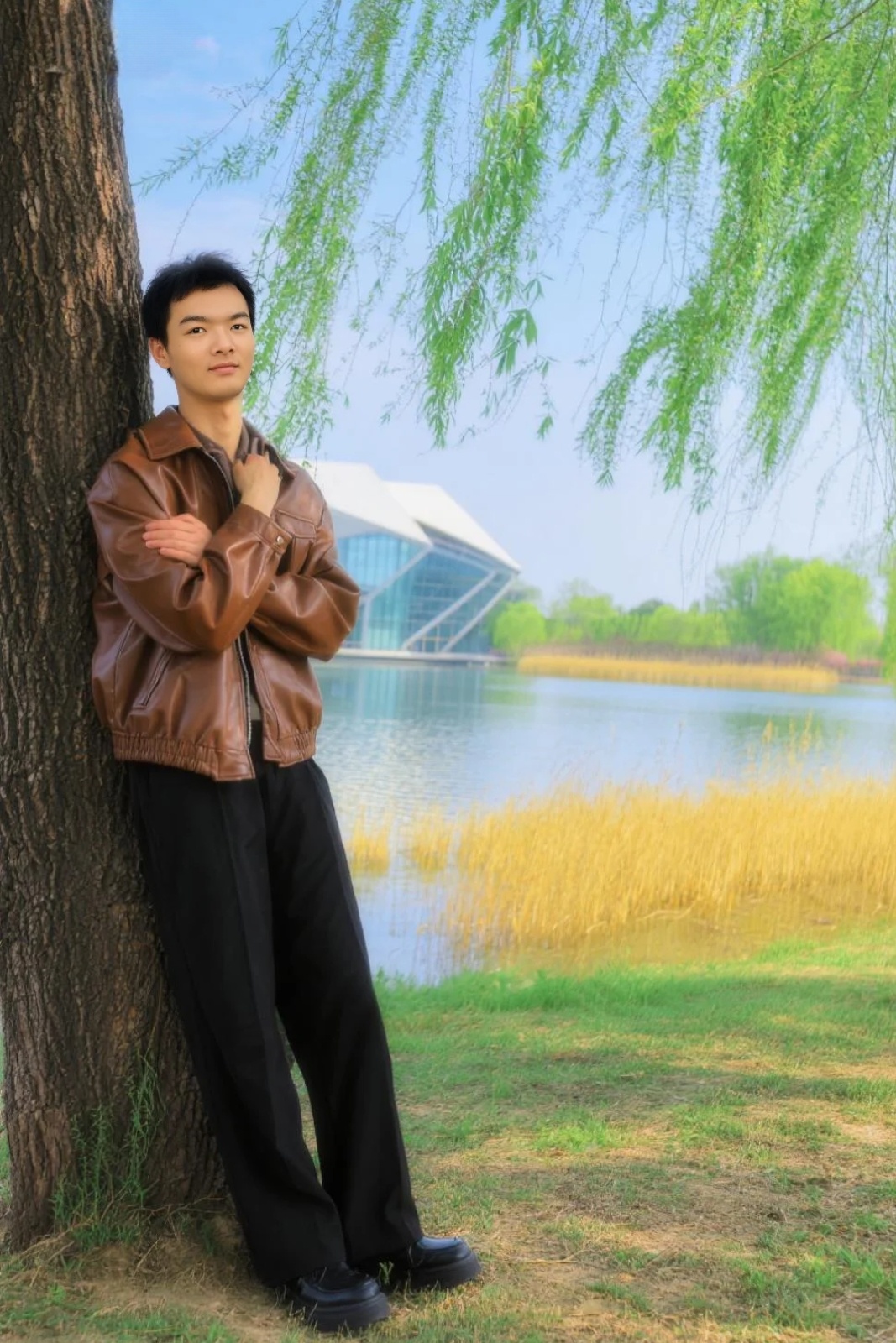 今日我最美 生活就是一场与自然同行的旅行🌿棕色系的穿搭，好像悄悄融进了秋日的调