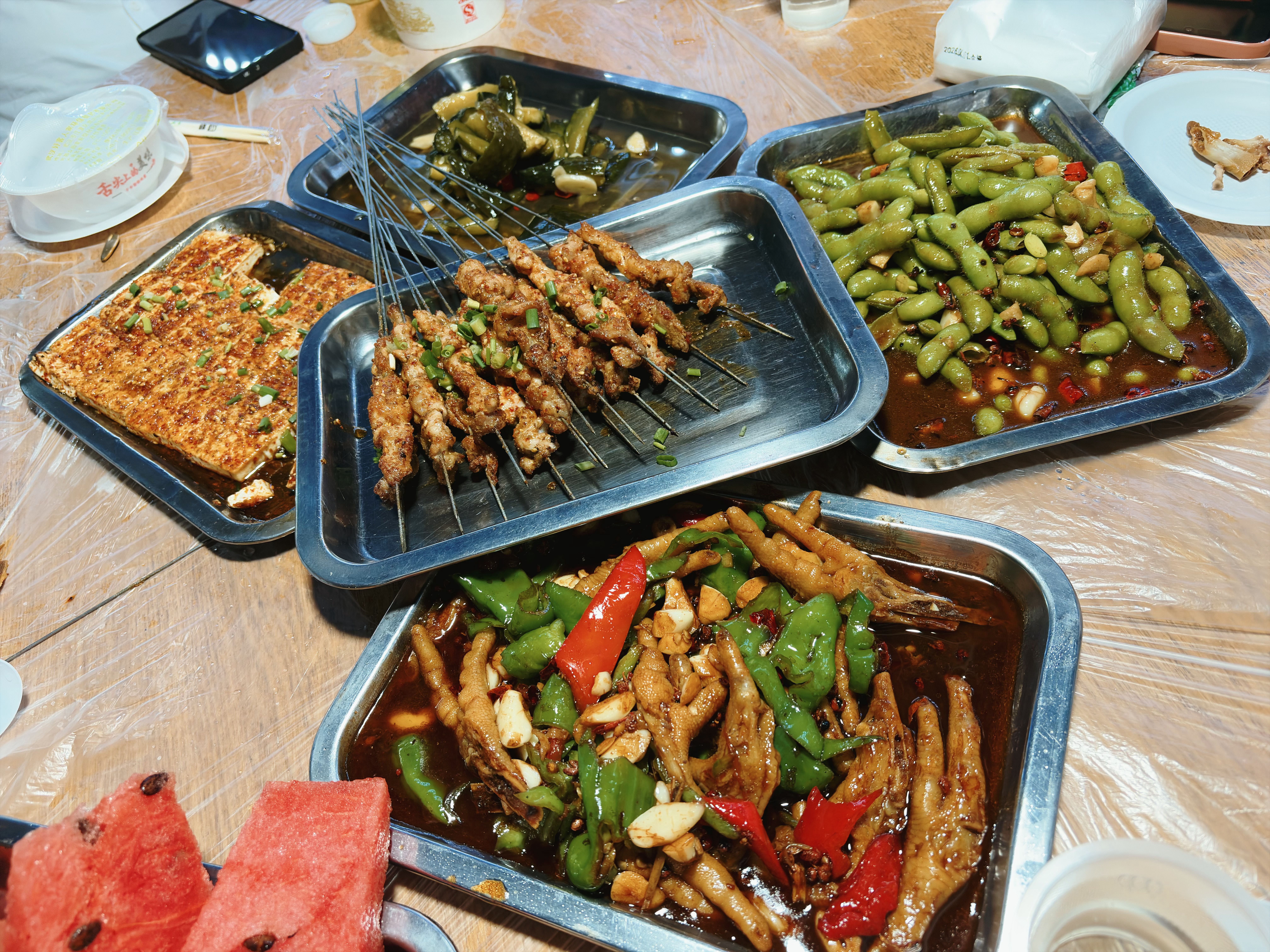 兄弟们端午节提前聚个餐，简单喝点儿。 武汉·安陆老文烧烤(金地·格林东郡店)