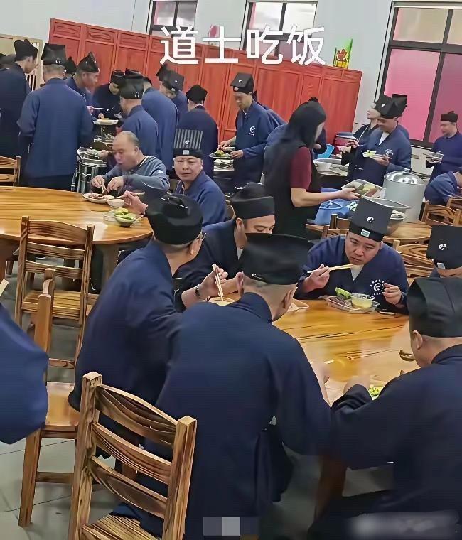 不得不说，对比之下，才知道谁的伙食更好 
