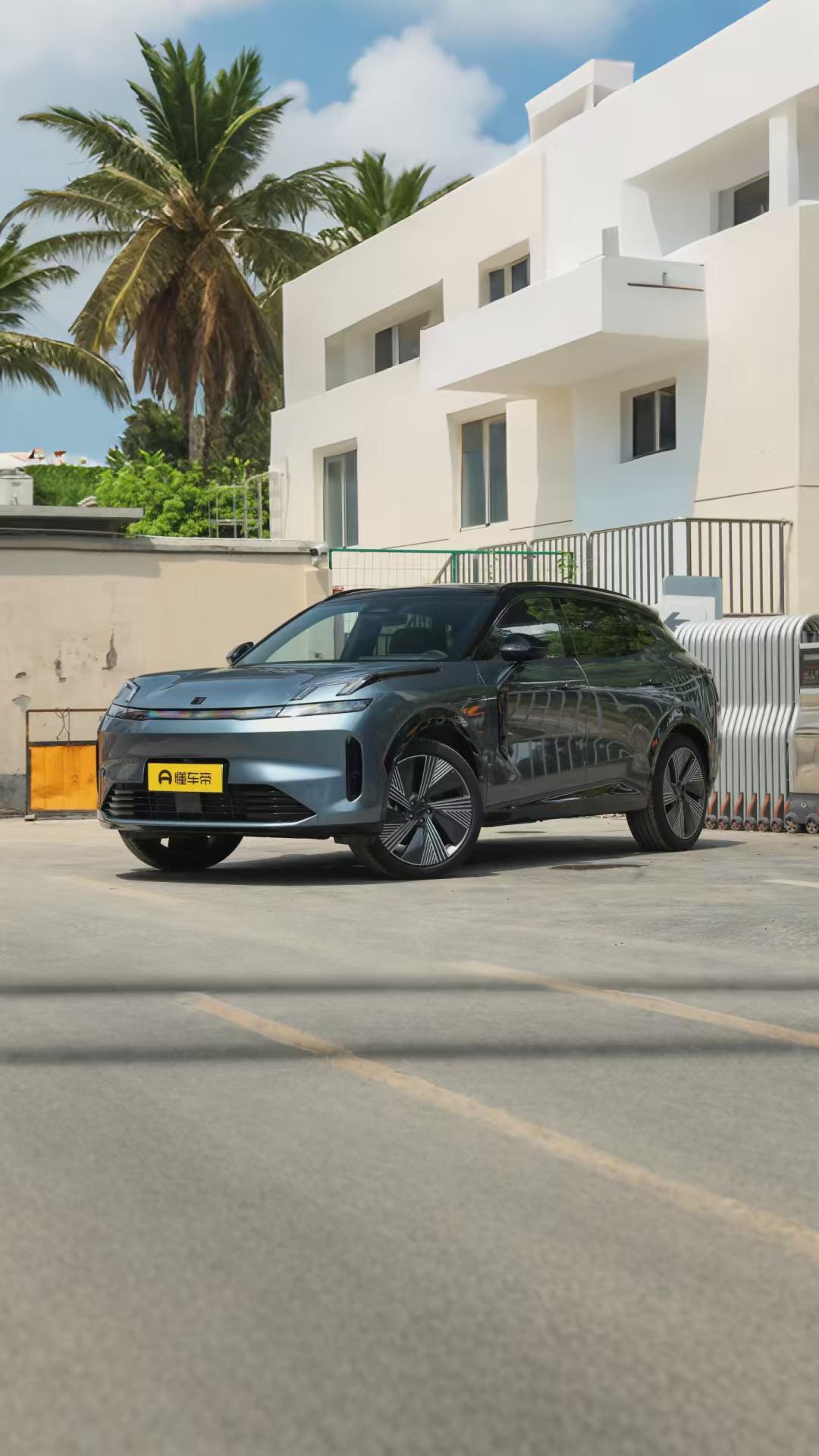 闲来无事，我就自己蹲了半个月的二手车平台和本地车商报价，越看越觉得——买二手领克