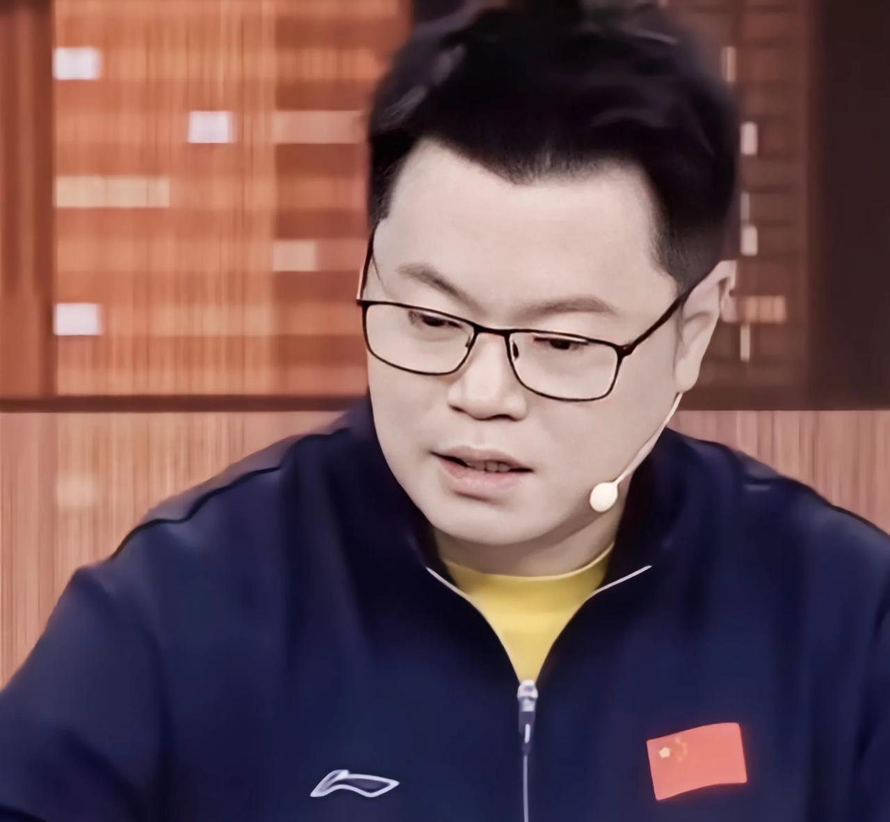 不够资格？孙颖莎为何不是女队队长？侯英超一句话说的很很透彻

用户想让我把关于"
