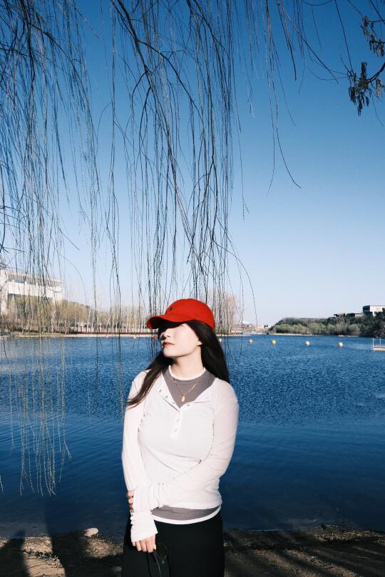 穿插在春天里的两天夏天