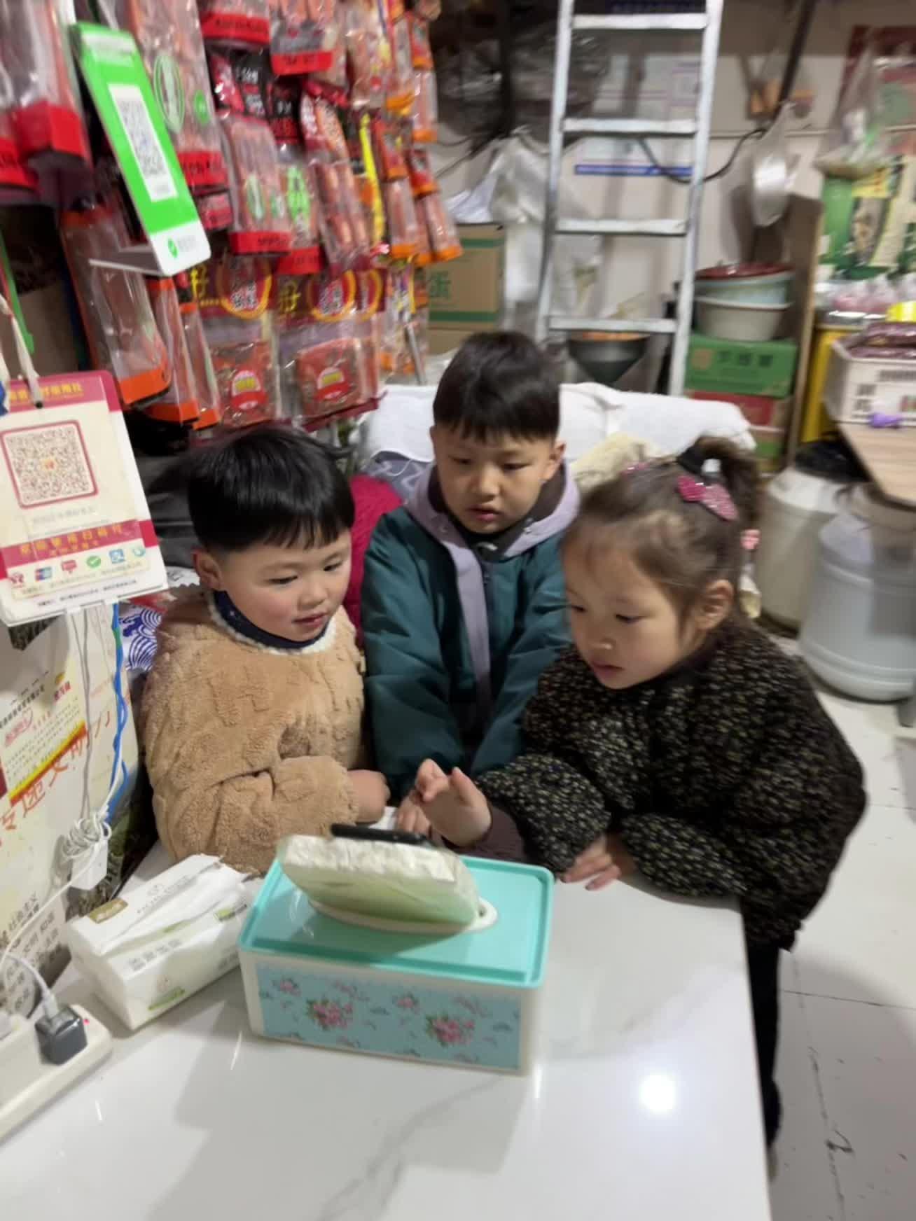 两个小调皮 小孩的世界 小盆友的日常 一起长大一起玩耍
