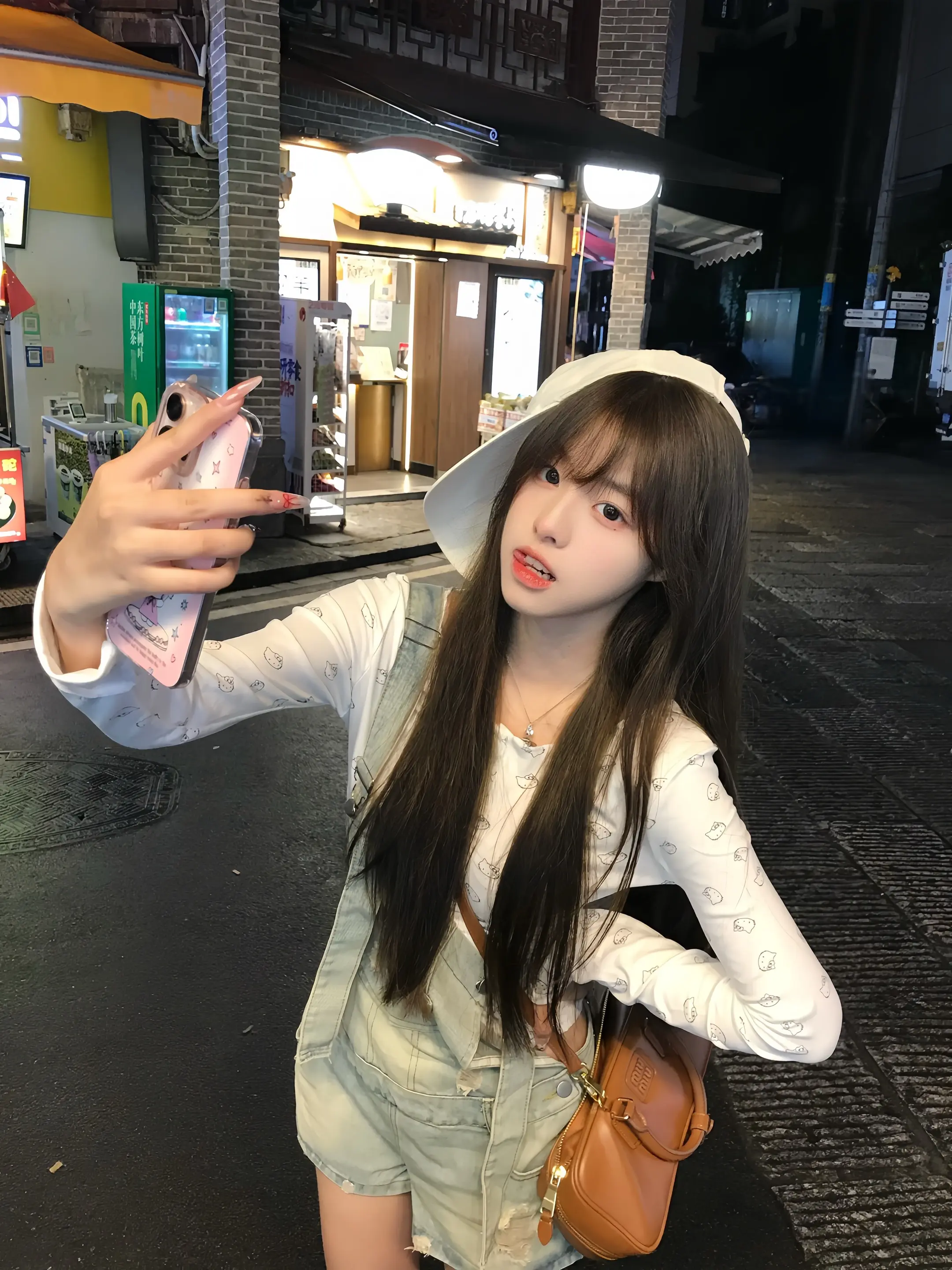 我都是发给你看的啊 每条视频都在找你的浏览 我好想你