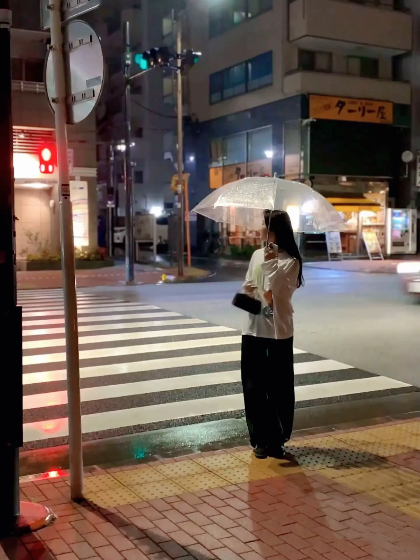 撤回了依赖  收回了温柔  也放下了占有欲 .