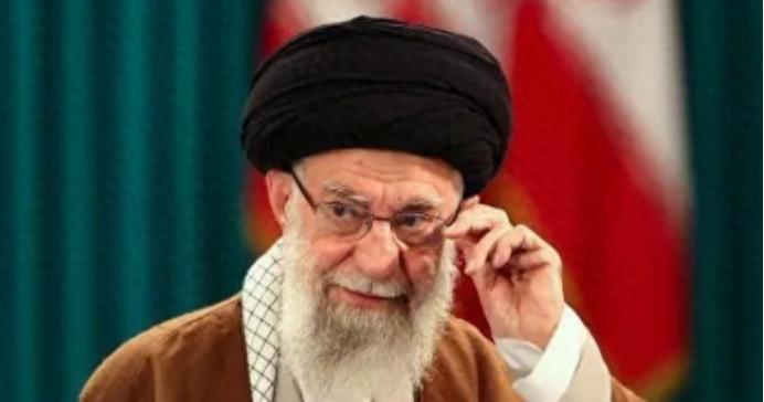 1200枚导弹从天而降，特朗普留下“退路”，伊朗全国哀悼，俄发声
 
2月28日